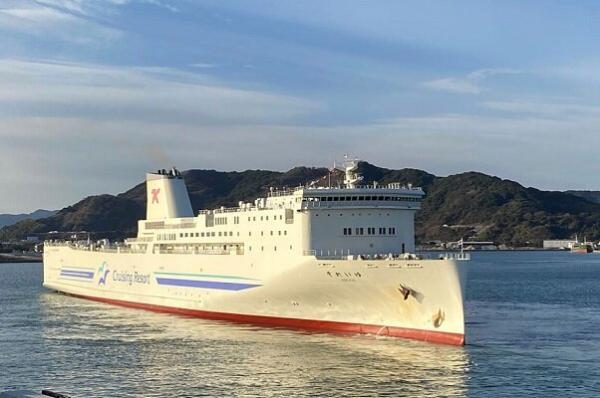 استفاده از کشتی غول پیکر خودران برای انتقال خودرو در ژاپن